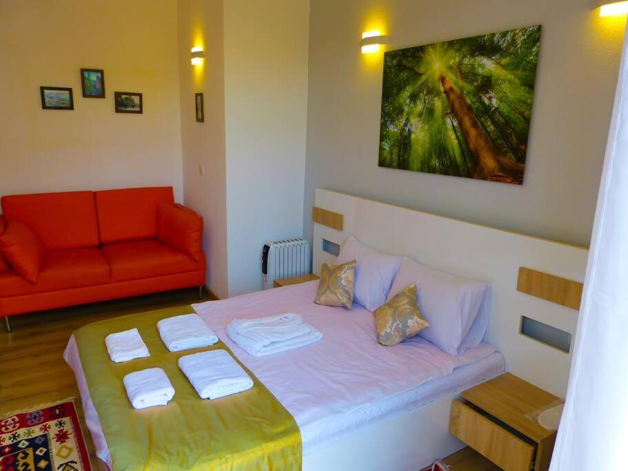 Live-Inn Stunning Apartment On Azneft Sq With President Palace & Old City Views Baku Ngoại thất bức ảnh